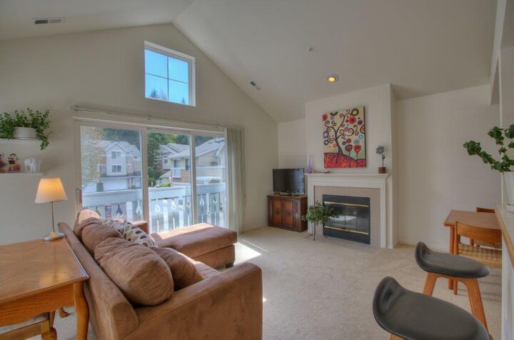 Property Photo: 3725 257th Avenue SE 8-5 WA 98029