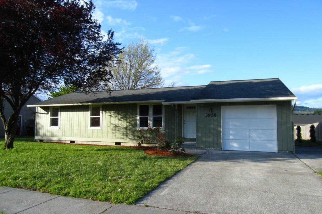 Property Photo:  3958 Estate Dr  WA 98632 