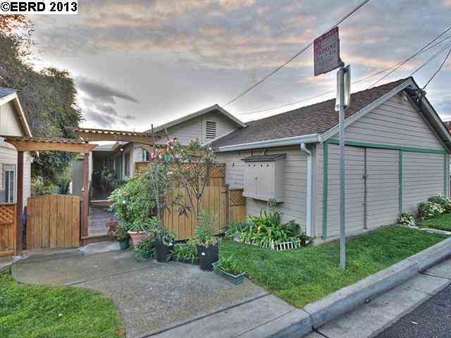 Property Photo:  1423 Yuba Ave  CA 94806-4027 