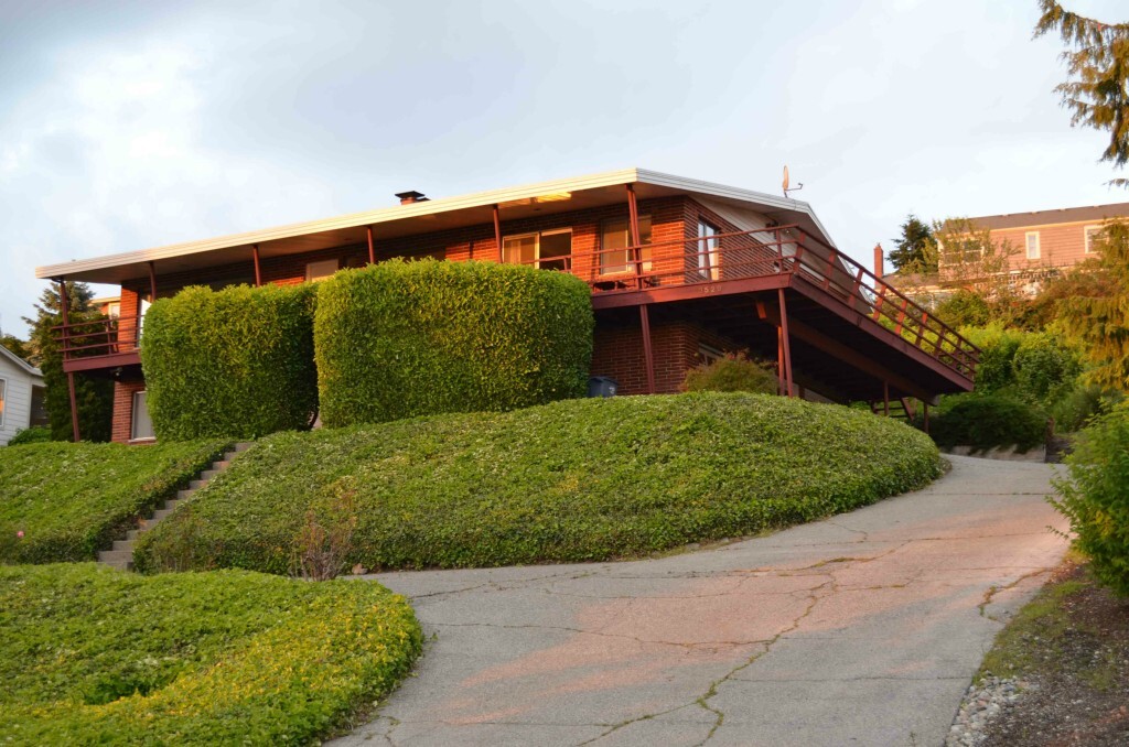 Property Photo:  3529 Soundview Dr W  WA 98466 