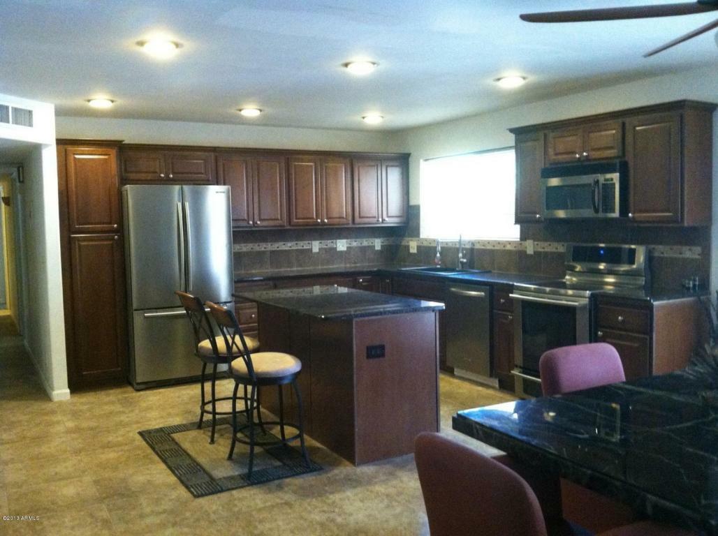 701 E Harmont Drive  Phoenix AZ 85020 photo