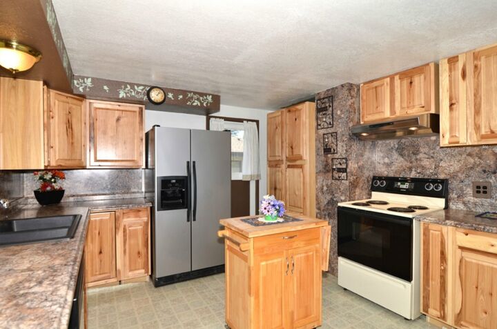 Property Photo:  7311 Lower Ridge Rd  WA 98203 