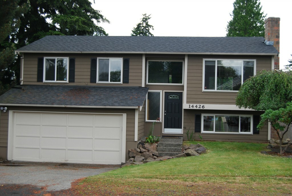 Property Photo:  14426 52nd Ave W  WA 98026 