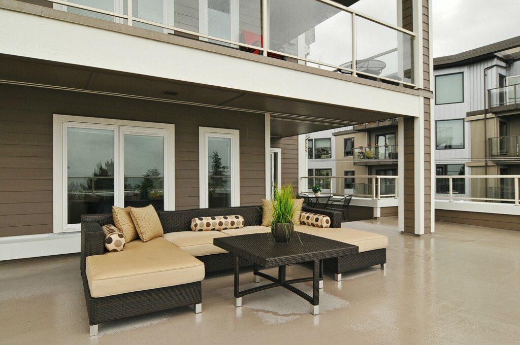 Property Photo:  4847 California Ave SW 405  WA 98116 