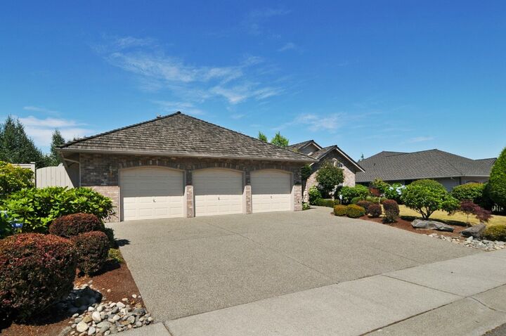 Property Photo: 15208 72nd Dr SE WA 98296