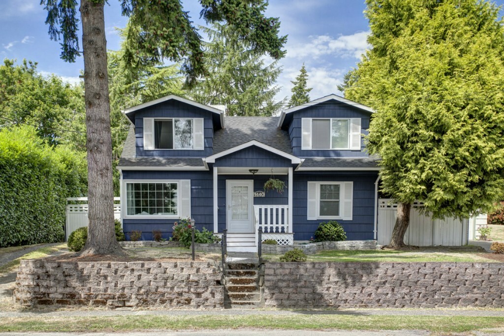 Property Photo:  1440 SW 152nd St  WA 98166 