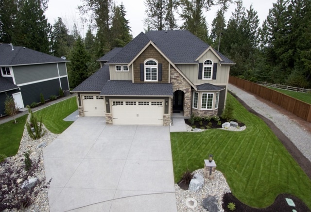 Property Photo:  6008 213th Av Ct E  WA 98391 