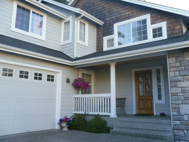 Property Photo: 2802 Tracyton Beach Rd WA 98310