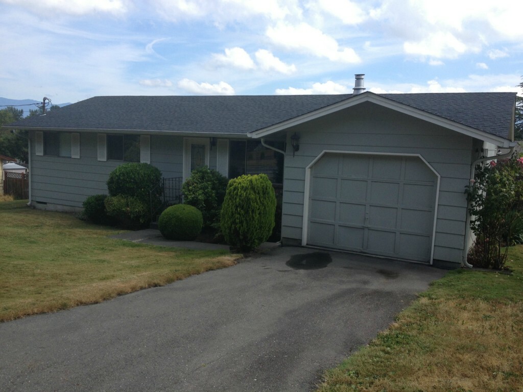 Property Photo: 1000 N 18th St WA 98273