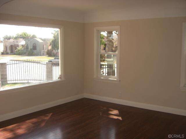 Property Photo:  2065 W 64th Street  CA 90047 