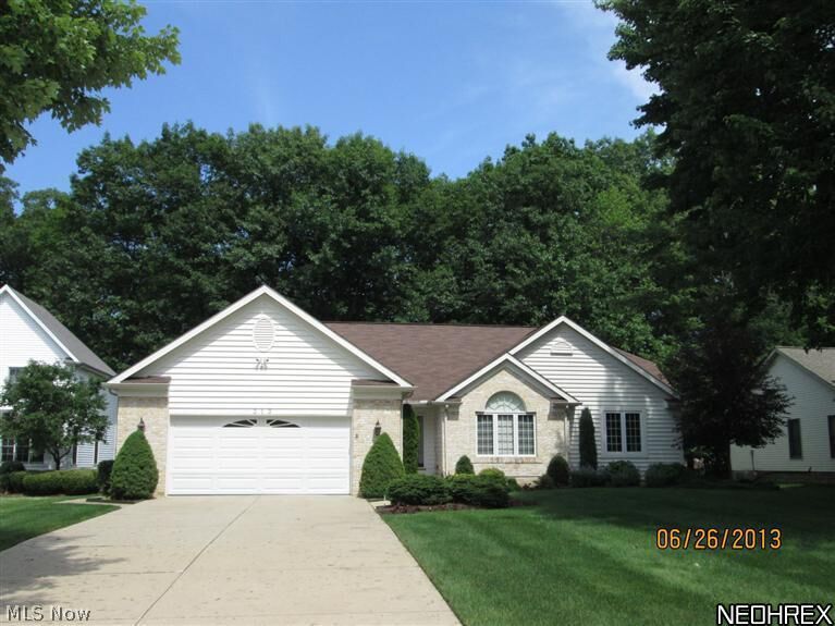 Property Photo: 313 Bridgeport Trail OH 44143