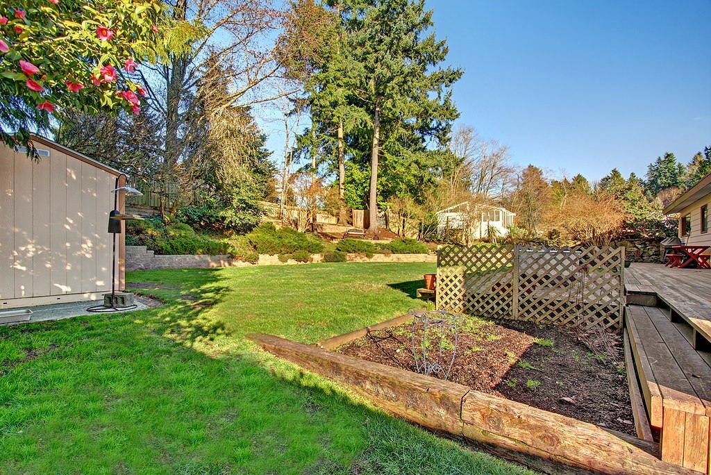 Property Photo:  6438 NE 153rd St  WA 98028 