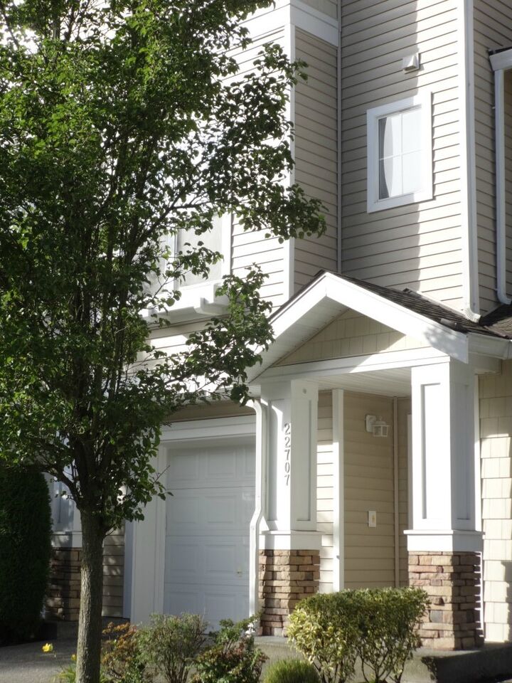 22707 42nd Place S 33  Kent WA 98032 photo