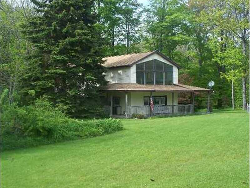 Property Photo: 1590 Lee Road PA 16441