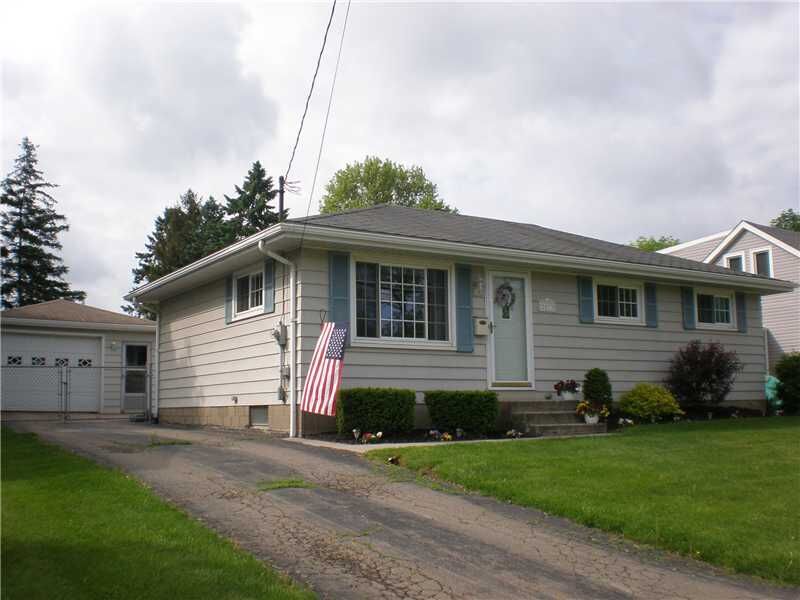 Property Photo: 2073 E 38th Street PA 16510