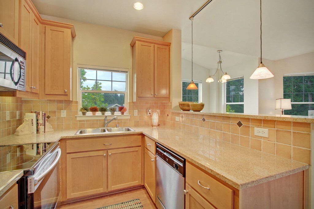 Property Photo:  4311 Issaquah Pine Lake Rd SE 1103  WA 98075 