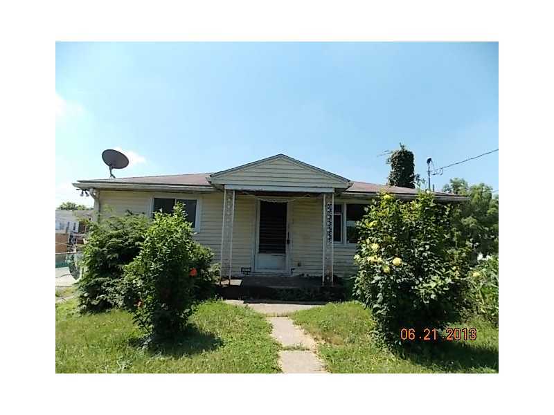 Property Photo:  1104 Penn Avenue  PA 15644 