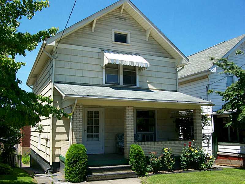 Property Photo:  1627 Kenneth  PA 15068 