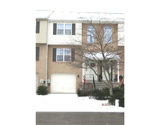 Property Photo:  3052 Meadowbrook Ct  PA 15044 