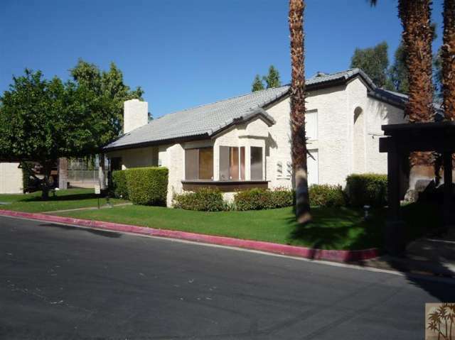 Property Photo:  40 Portola Drive  CA 92264 