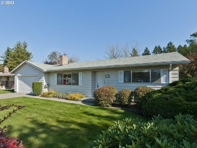 Property Photo:  600 SW 126th Ave  OR 97005 