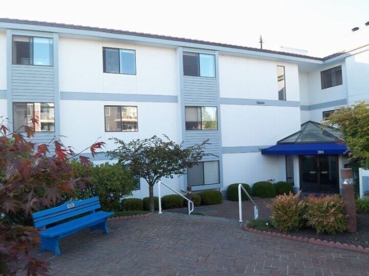 Property Photo: 201 3rd Ave N 319 WA 98020
