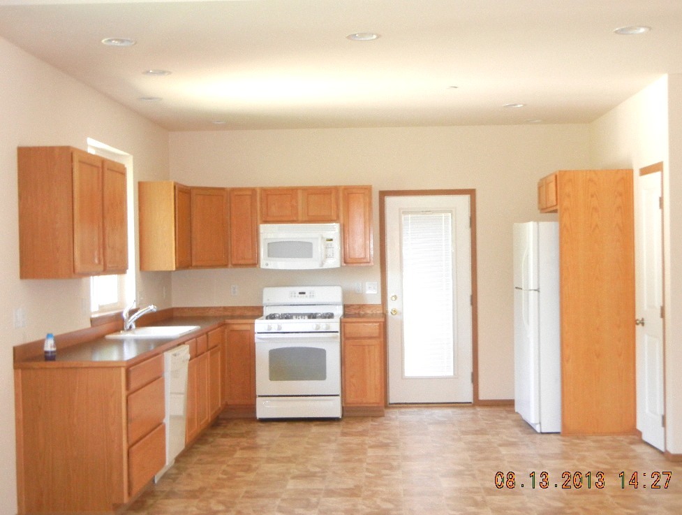 Property Photo: 215 Poplar St WA 98366