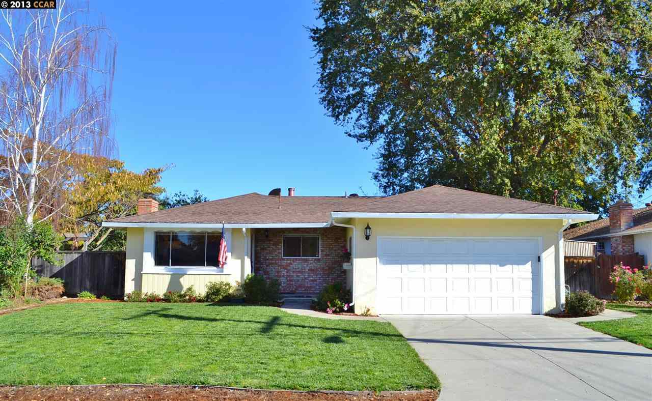 Property Photo:  950 Notre Dame Avenue  CA 94518 