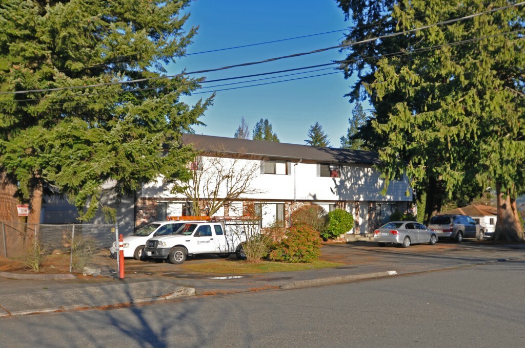 Property Photo:  1017 Ttereve Dr  WA 98203 