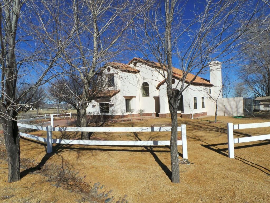 Property Photo:  737 S Maricopa  AZ 86323 