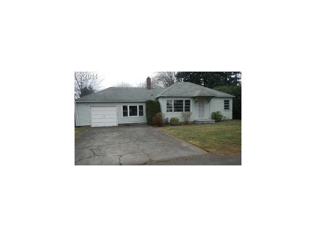 Property Photo: 2619 SE 165th Ave OR 97236