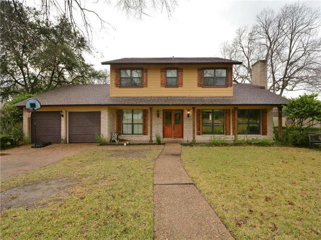 Property Photo:  2305 Comburg Castle Way  TX 78748 