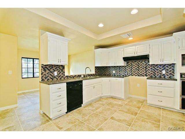 Property Photo:  9218 Paramount Boulevard  CA 90240 