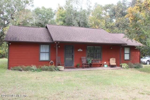 Property Photo: 126 Sadie Lane FL 32140