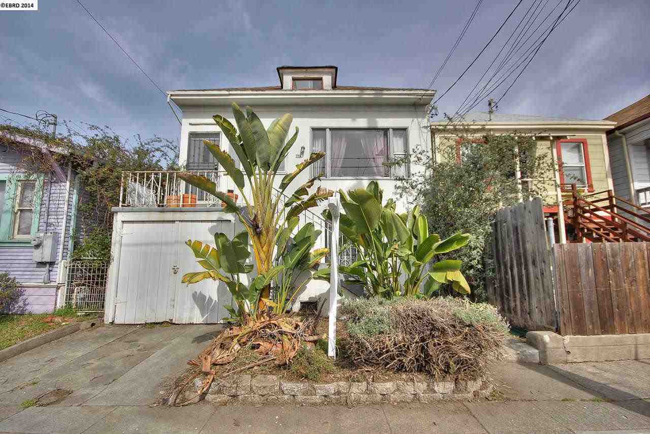 Property Photo:  714 45th St  CA 94609-1803 