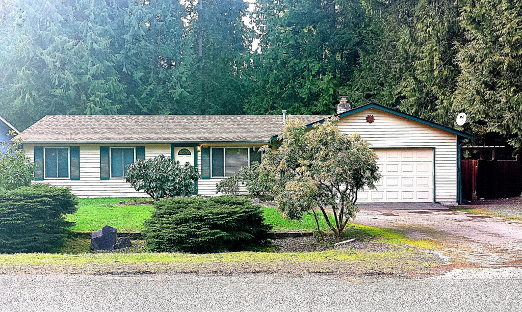 Property Photo:  243 221st Avenue NE  WA 98074 