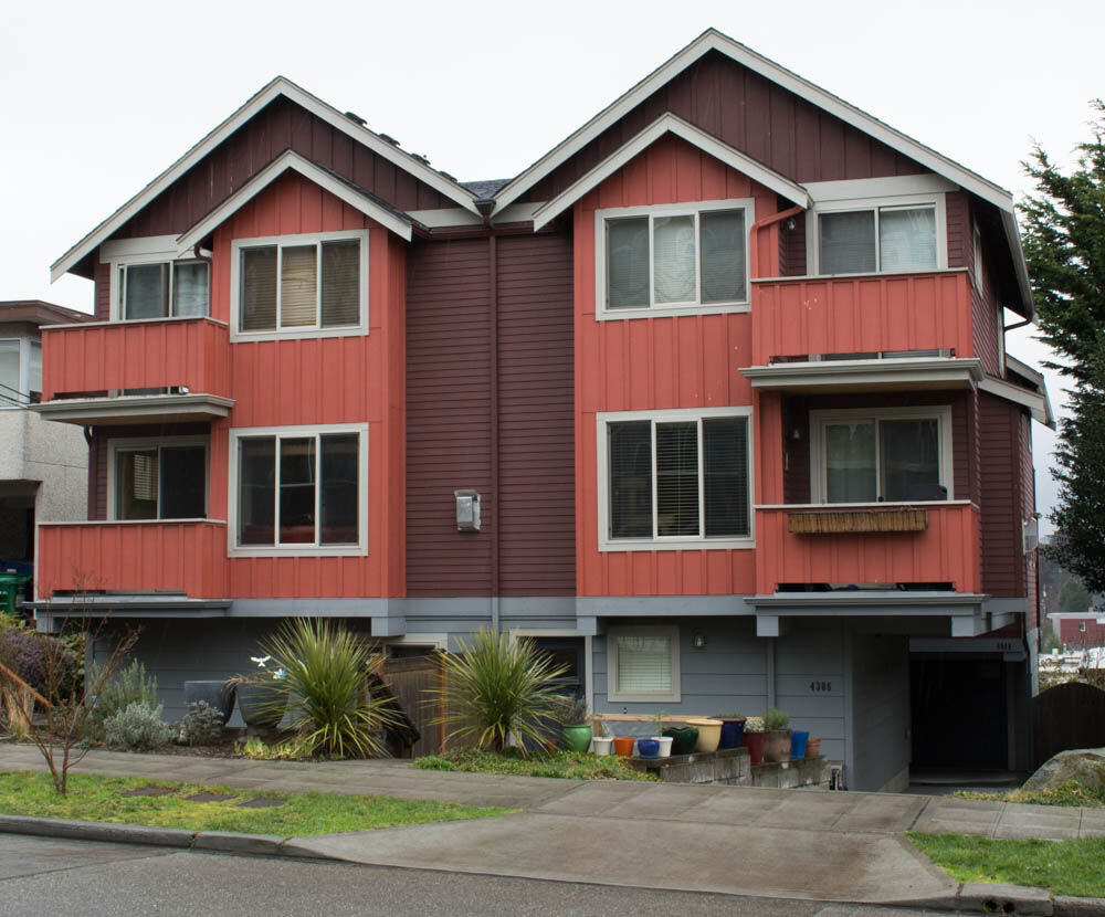 Property Photo:  4308 B Winslow Place N  WA 98103 