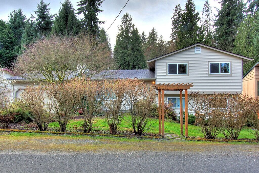 Property Photo: 8429 NE 169th Place WA 98028