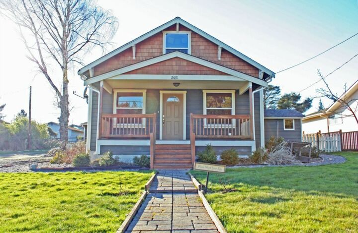 Property Photo:  2601 Sylvan Street  WA 98226 