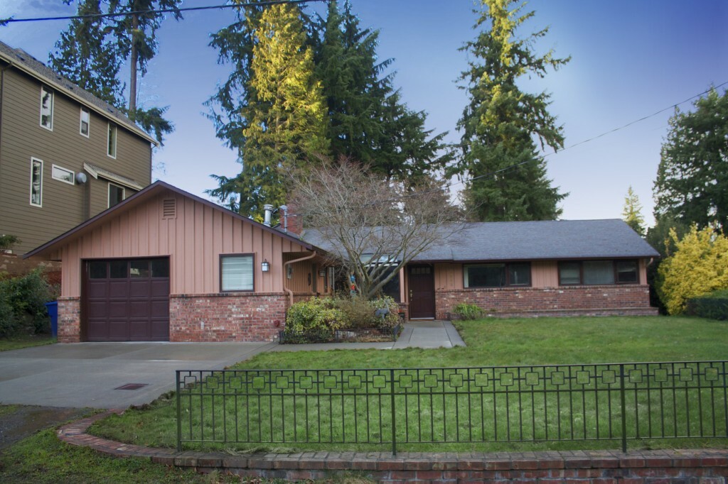 Property Photo: 9848 NE 20th Street WA 98004
