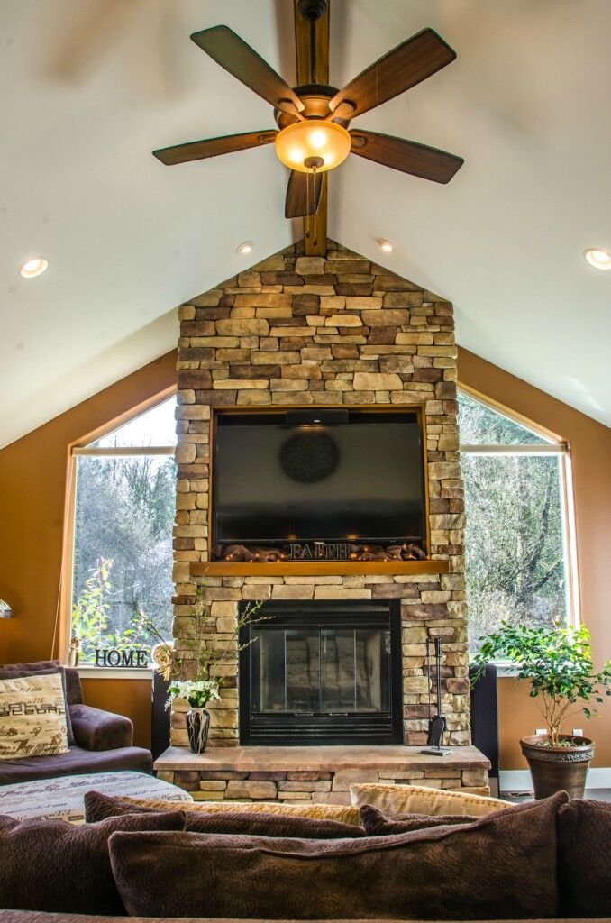 Property Photo:  2865 Whitewood Drive  WA 98240 