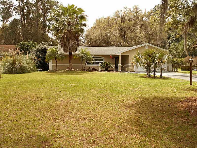 Property Photo:  36409 Clear Lake Drive  FL 32736 