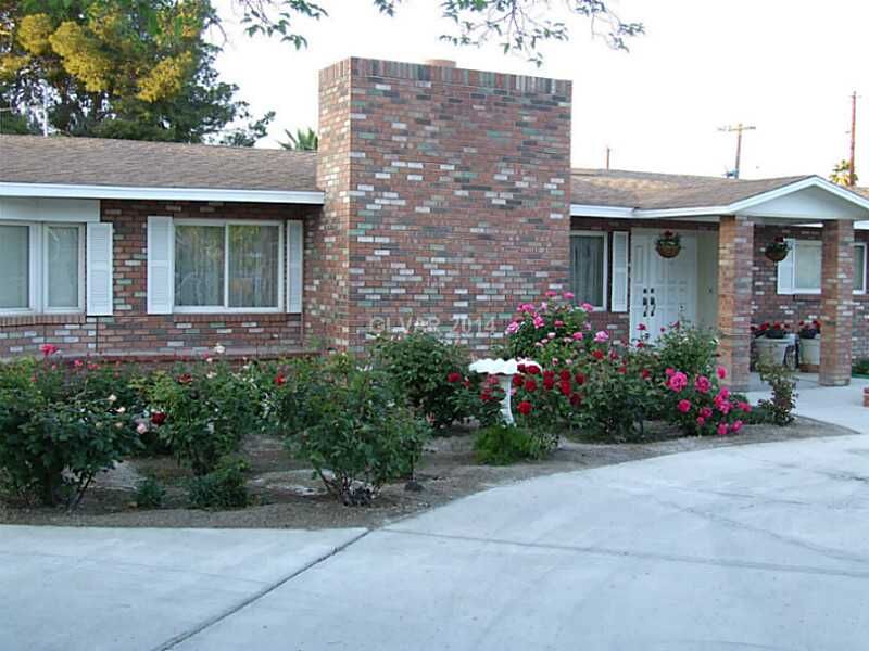 Property Photo:  2576  Leigh Av  NV 89120