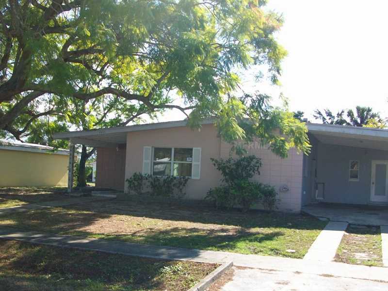 Property Photo:  7935 Hyde Park Avenue  FL 34287 