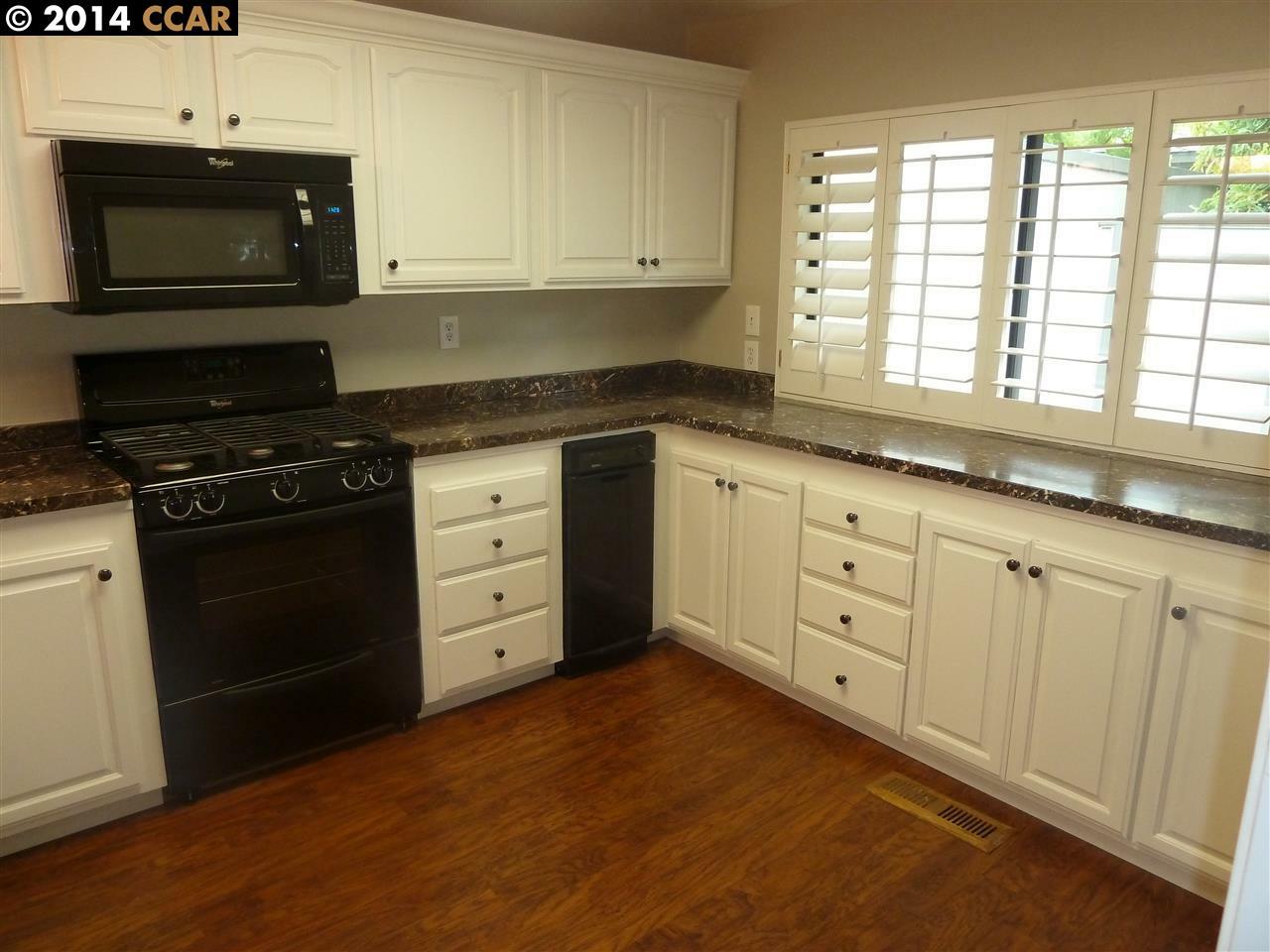 Property Photo: 1544 Ashwood Dr CA 94553-5345