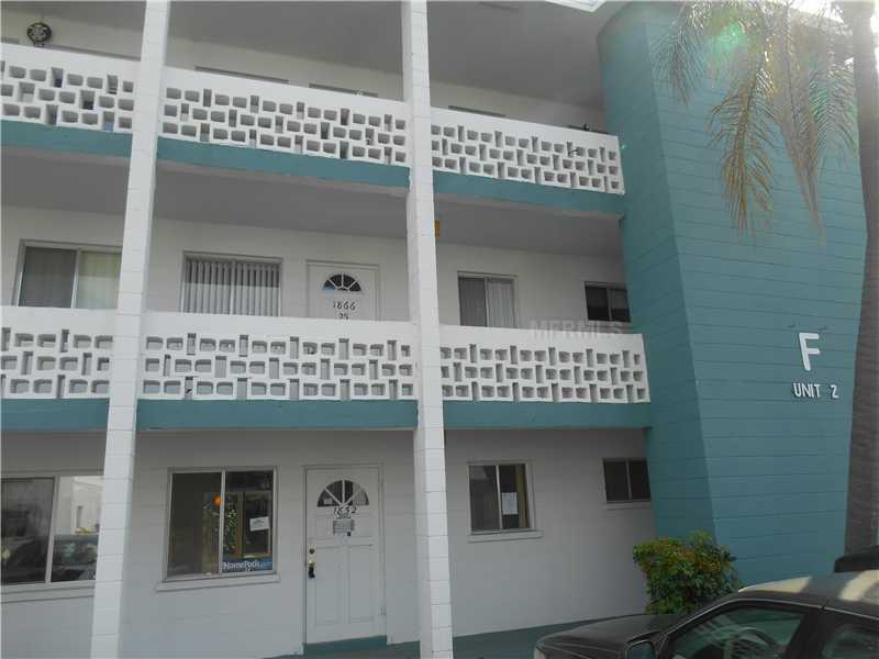 Property Photo: 1852 Sunny Drive F5 FL 34207