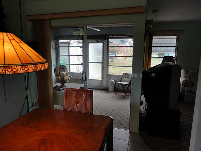 Property Photo:  