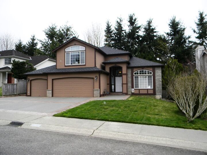 Property Photo: 16026 SE 170th Place WA 98058
