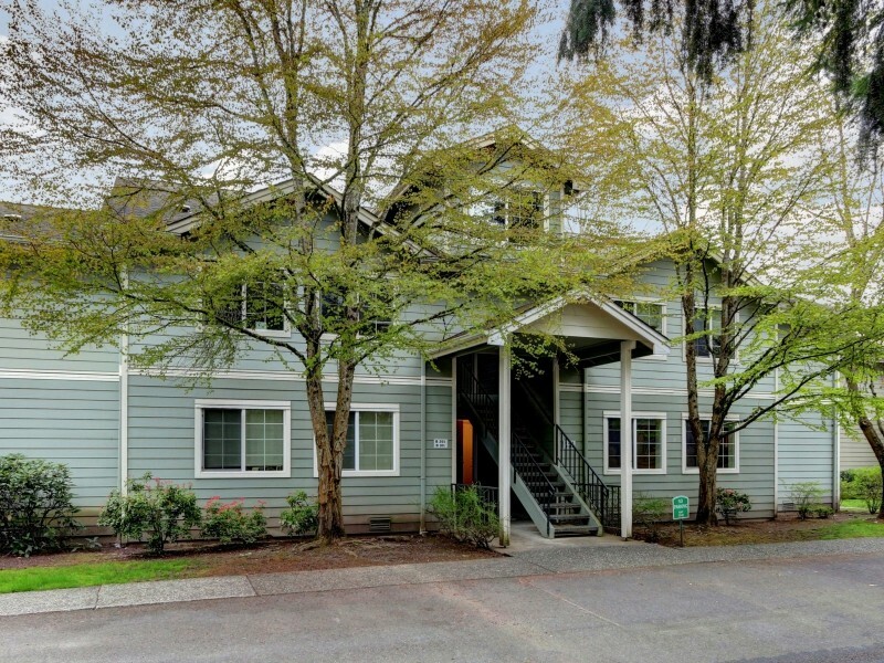 Property Photo: 755 5th Ave NW B102 WA 98027