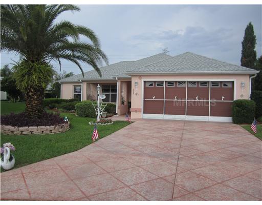 Property Photo: 604 Catalina Court FL 32159
